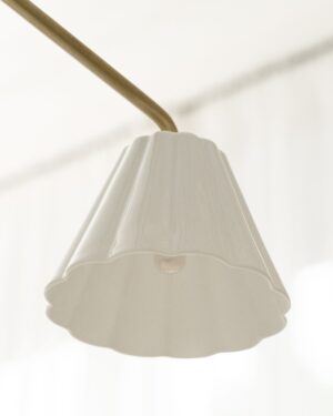 Cotswold podwójna lampa stołowa z delikatną porcelaną – Antyczny mosiądz