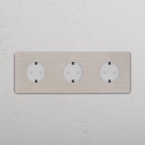 Grove Gniazdo Schuko typu F x 3 w potrójnej ramce – Satynowy nikiel, Biały