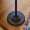 Cotswold plisowana lampa stołowa lniany odcień żółci z możliwością ładowania – Brąz
