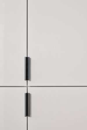 Uchwyt meblowy krawędziowy Edge Straight 100 Aluminiowy Czarny Matowy Szczotkowany