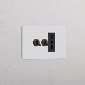 Grove 3-Module 2x Toggle Switch & Bipasso Socket – Paintable Bronze, Czarny