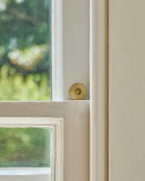 Belmont para blokad do okna typu Sash – Antyczny mosiądz
