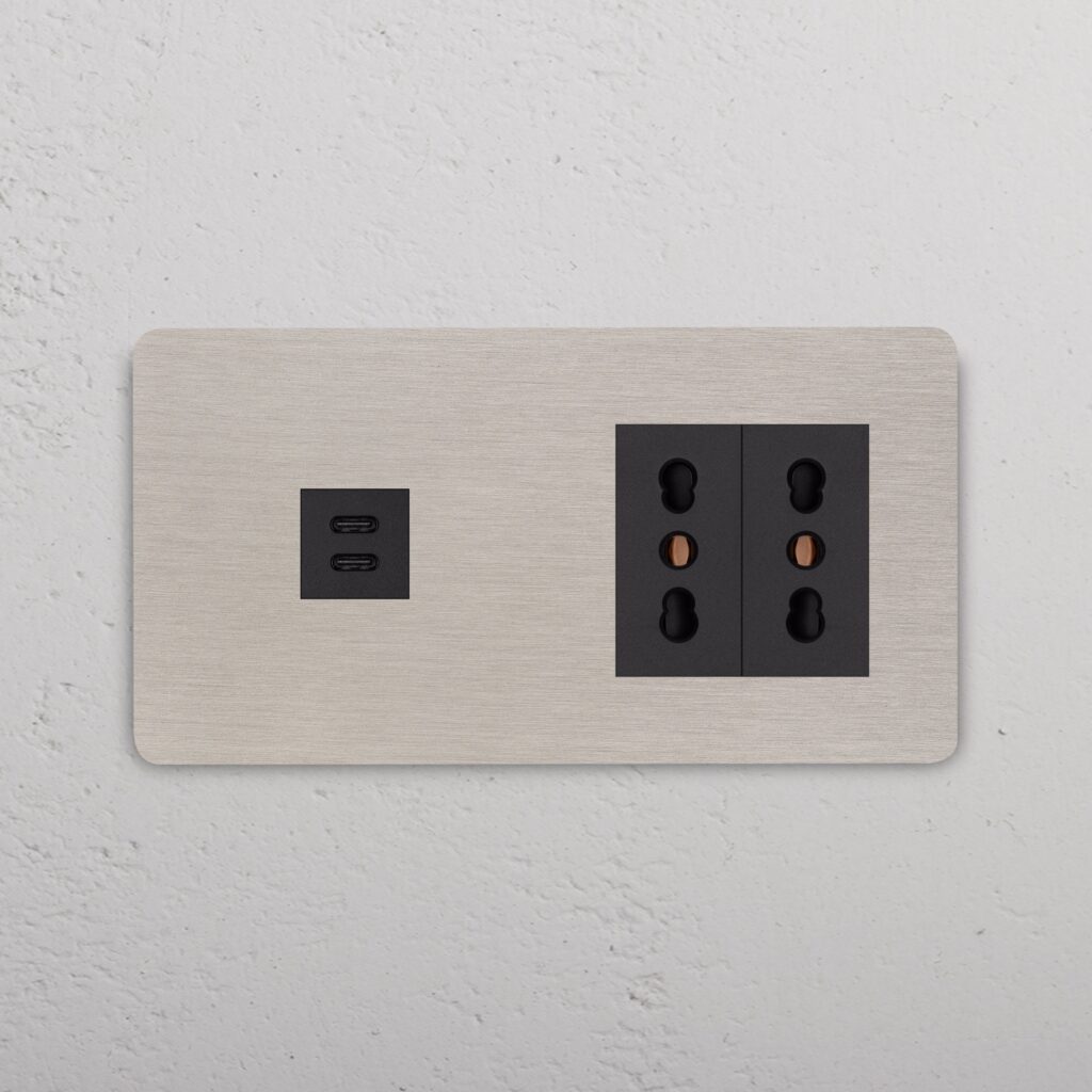 Grove Gniazdo USB-C 30 W i Bipasso x 2 w podwójnej ramce – Satynowy nikiel, Czarny