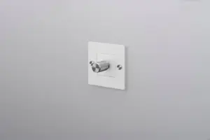 Ściemniacz bez logotypu LED Cross 1G 250W Standard Europejski – Biały (EU)