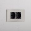 Grove 4-mechanizmowe gniazdo 2x Schuko/Bipasso – Polerowany nikiel, Czarny
