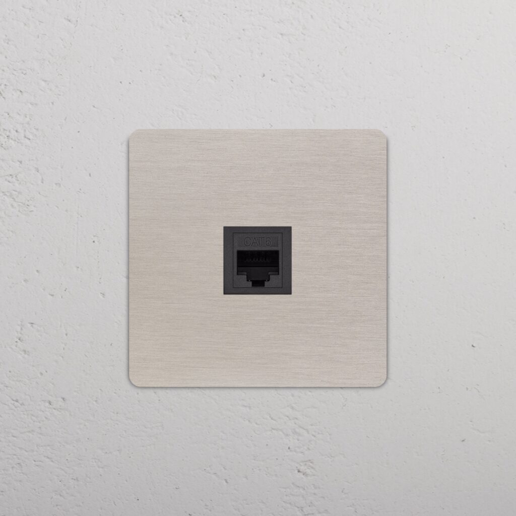 Grove Gniazdo RJ45 w pojedynczej ramce – Satynowy nikiel, Czarny