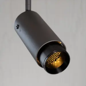 Lampa regulowana punktowa Exhaust Linear z em – Czarny
