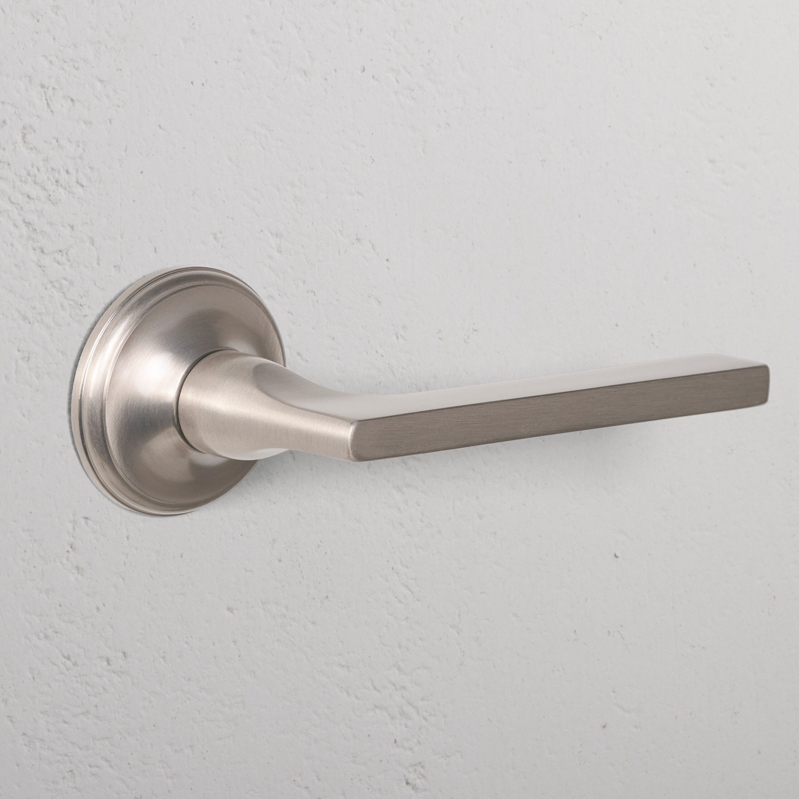 Clayton Fixed Door Handle (Scandinavian) – Satynowy nikiel
