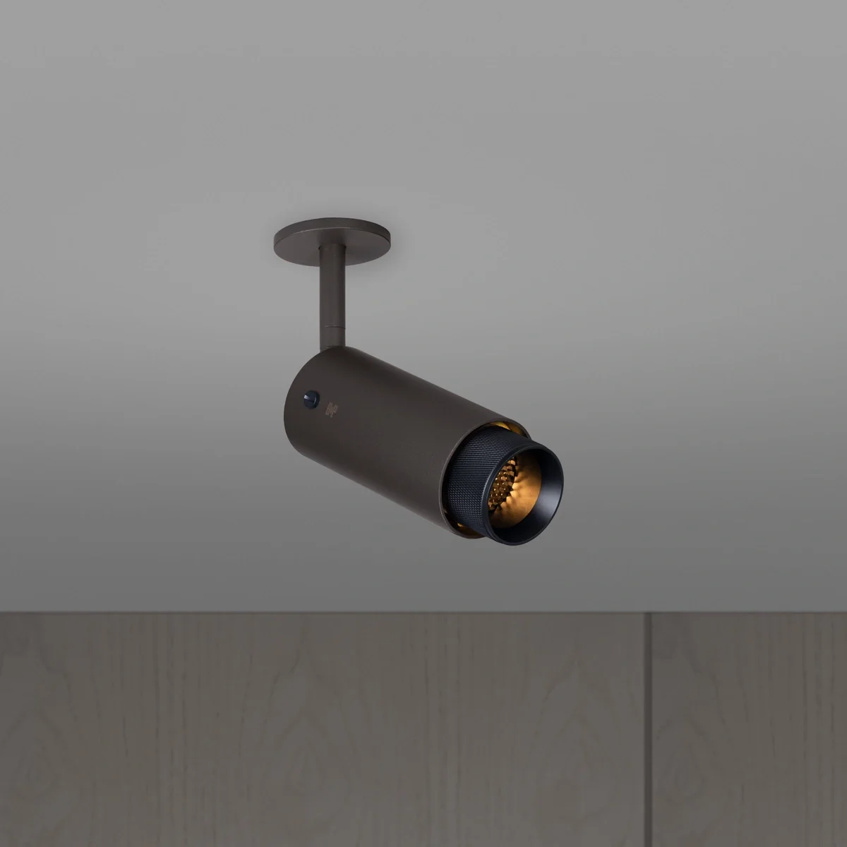 Lampa regulowana punktowa Exhaust Cross z m – Czarny