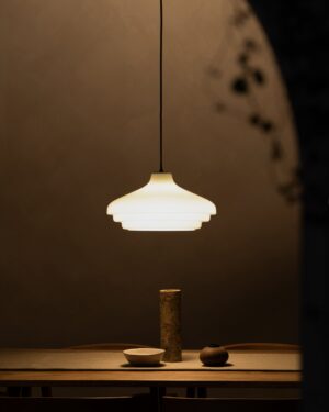 Brookfield duża lampa wisząca z opalowym szkłem – Brąz