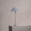 Cotswold średnia plisowana lampa stołowa niebieskoszary – Polerowany nikiel