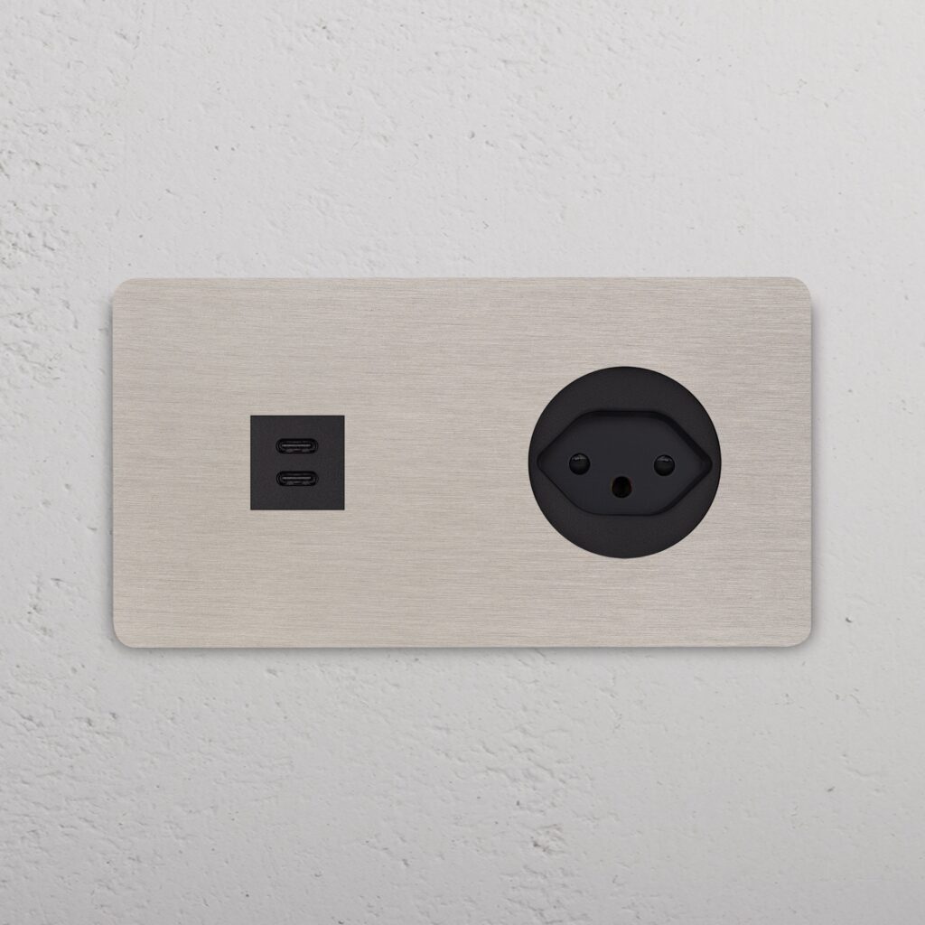 Grove Gniazdo USB-C 30W i szwajcarskie typu J w podwójnej ramce – Satynowy nikiel, Czarny