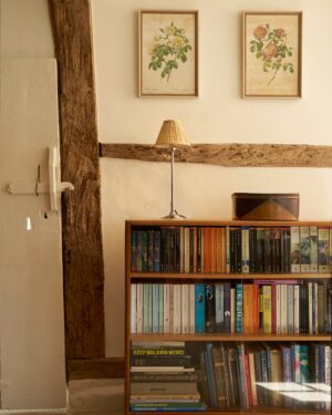Cotswold mała plisowana lampa stołowa lniany odcień żółci – Polerowany nikiel