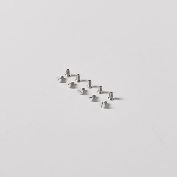 Kew M3.5 x 5mm front plate screws x10, Biały