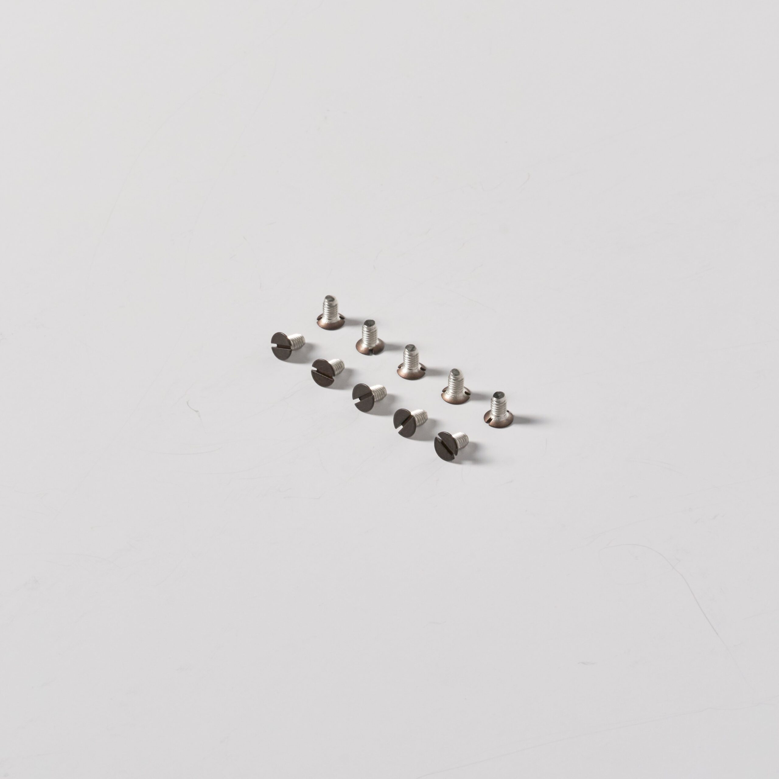 Kew M3.5 x 5mm front plate screws x10 – Brąz