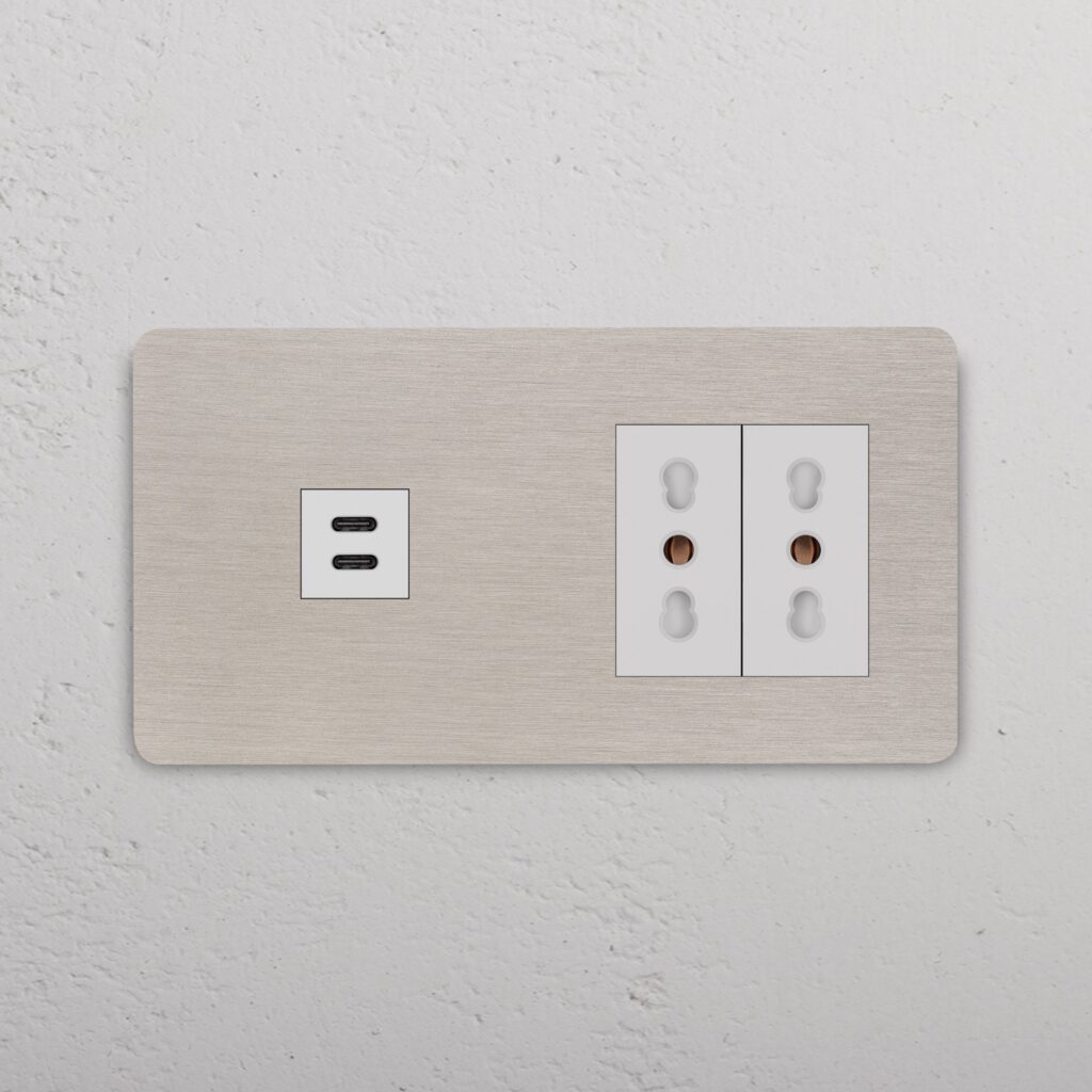 Grove Gniazdo USB-C 30 W i Bipasso x 2 w podwójnej ramce – Satynowy nikiel, Biały