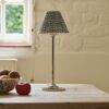 Cotswold plisowana lampa stołowa niebieskoszary z możliwością ładowania – Polerowany nikiel