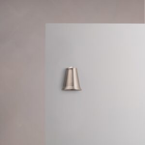Southwark lampa masztowa – Satynowy nikiel