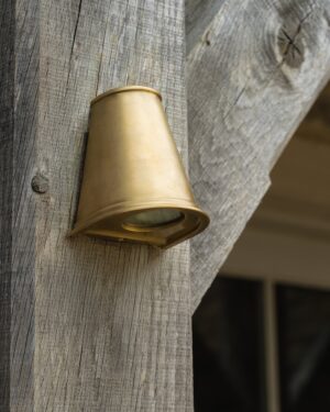 Southwark lampa masztowa – Antyczny mosiądz