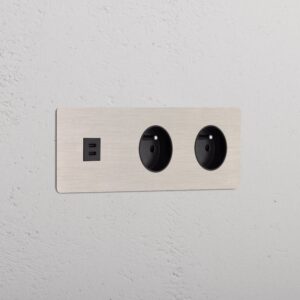 Kew Gniazdo USB-C 30 W i francusko/belgijskie typu E x 2 w potrójnej ramce – Satynowy nikiel, Czarny