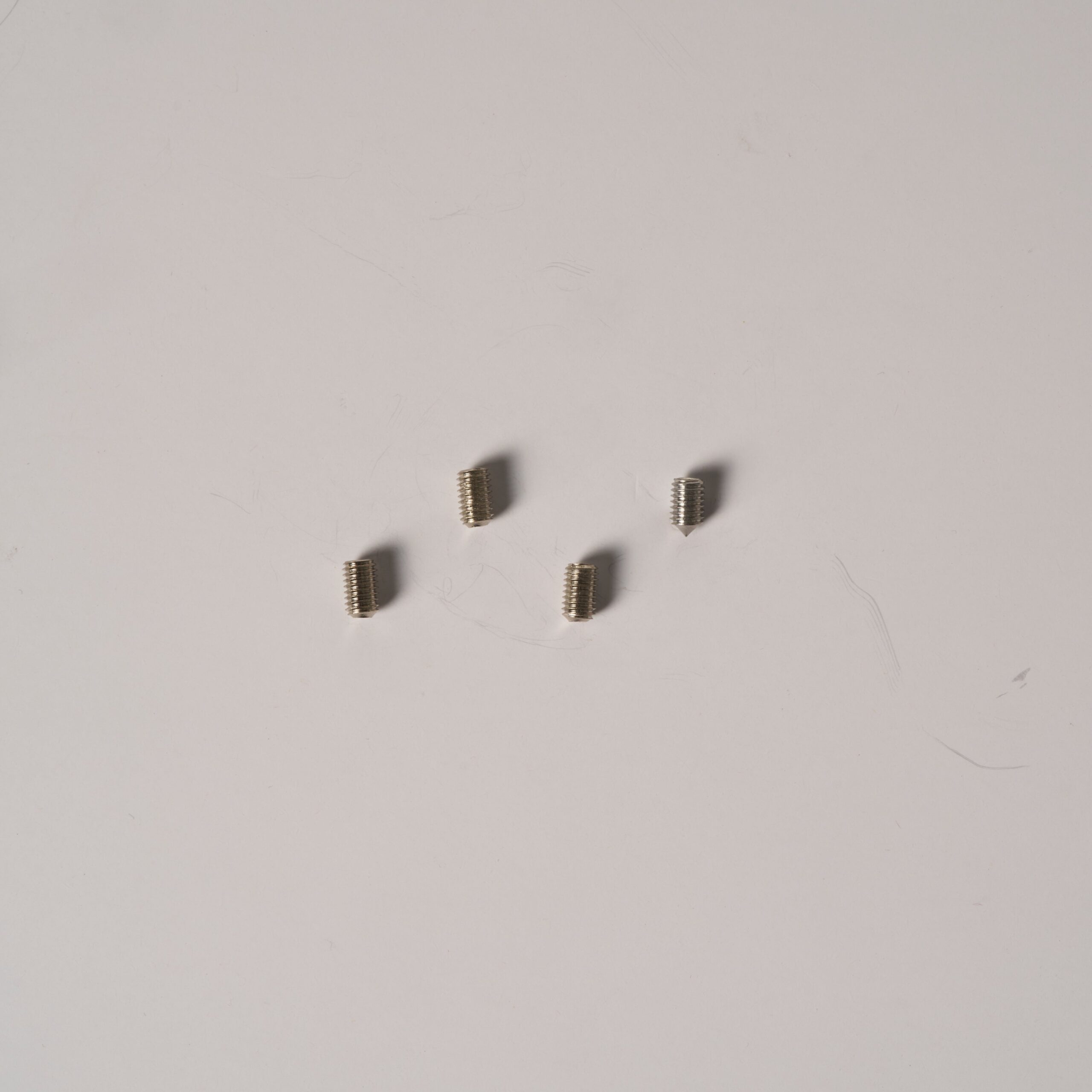 Wkręt do kinkietu M5 x 8 mm x 4 – Nikiel