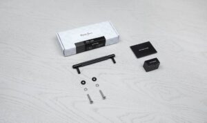 Uchwyt meblowy podłużny Pull Bar Linear 125 – Czarny