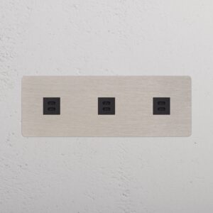 Kew Gniazdo USB-C 30 W x 3 w potrójnej ramce – Satynowy nikiel, Czarny