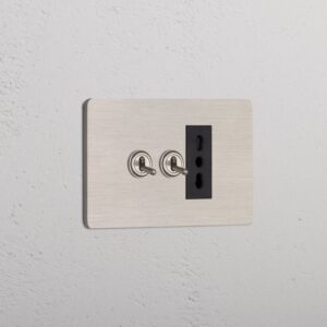 Grove 3-Module 2x Toggle Switch & 1x Bipasso Socket – Satynowy nikiel, Czarny