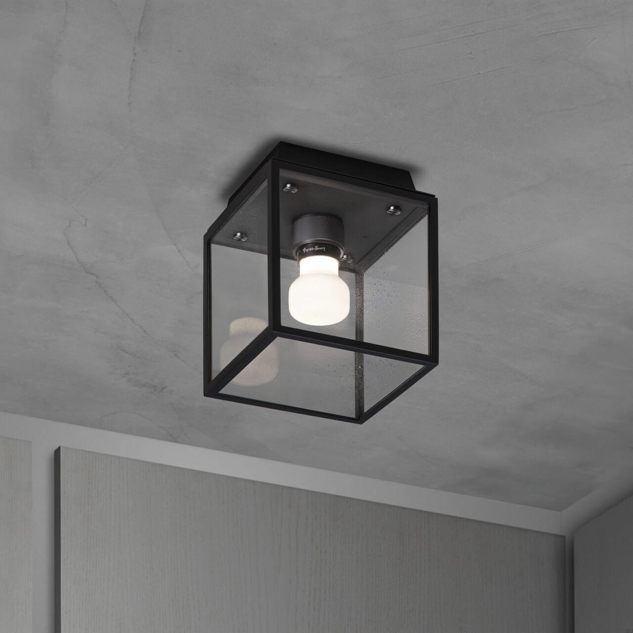 Lampa sufitowa Caged Wet S – Czarny