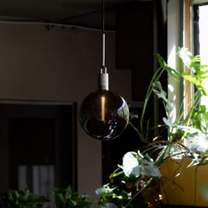 Lampa wisząca Forked L z Dymionym Kloszem