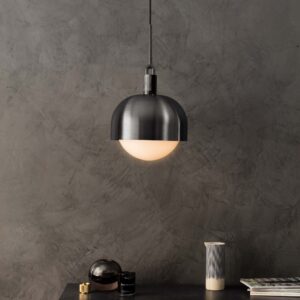 Lampa wisząca z kloszem Forked L z osłoną ową z Mlecznym Kloszem