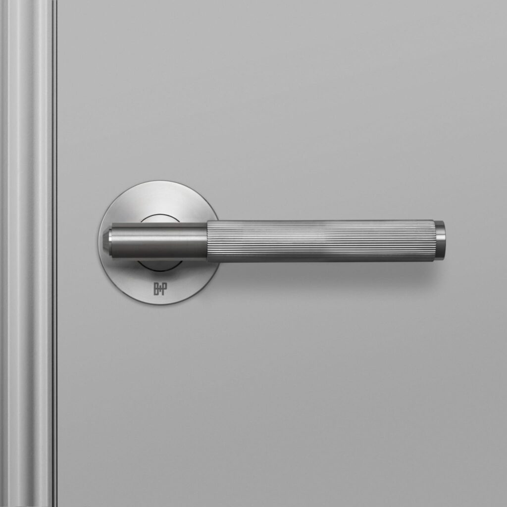 Klamka drzwiowa nieruchoma Linear Fixed 57 – Srebrny