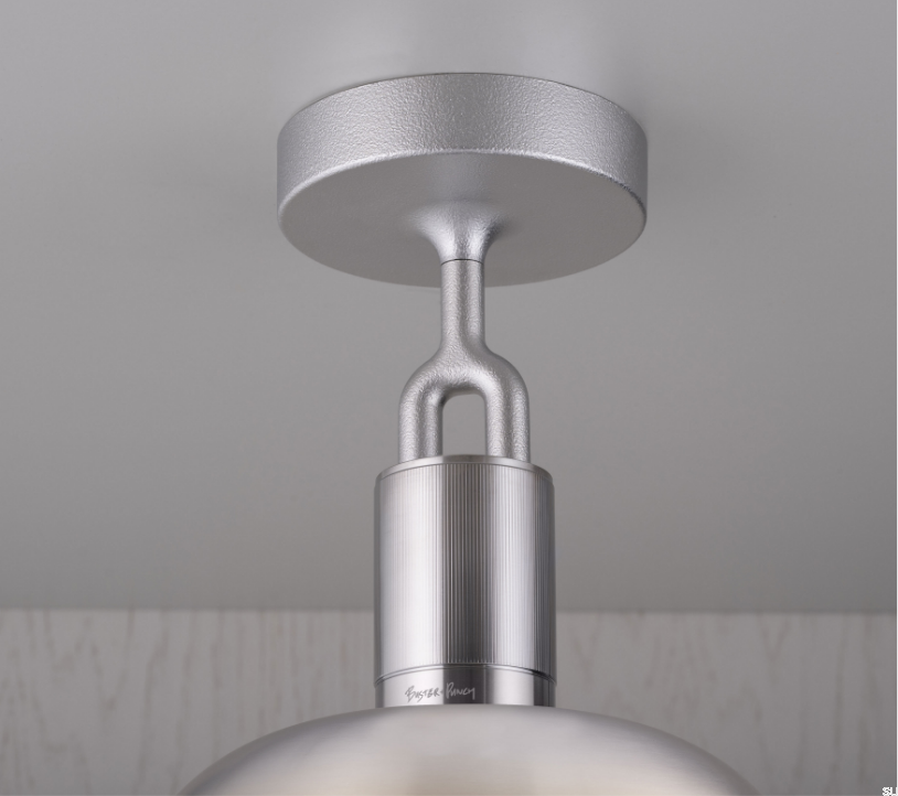 Lampa sufitowa Forked L z osłoną ową i Mlecznym Kloszem