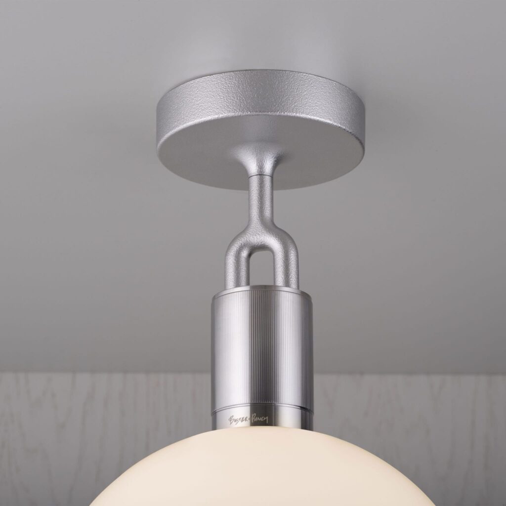 Lampa sufitowa z kloszem Forked M z Mlecznym Kloszem