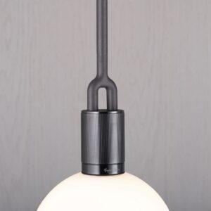 Lampa wisząca Forked L z Mlecznym Kloszem