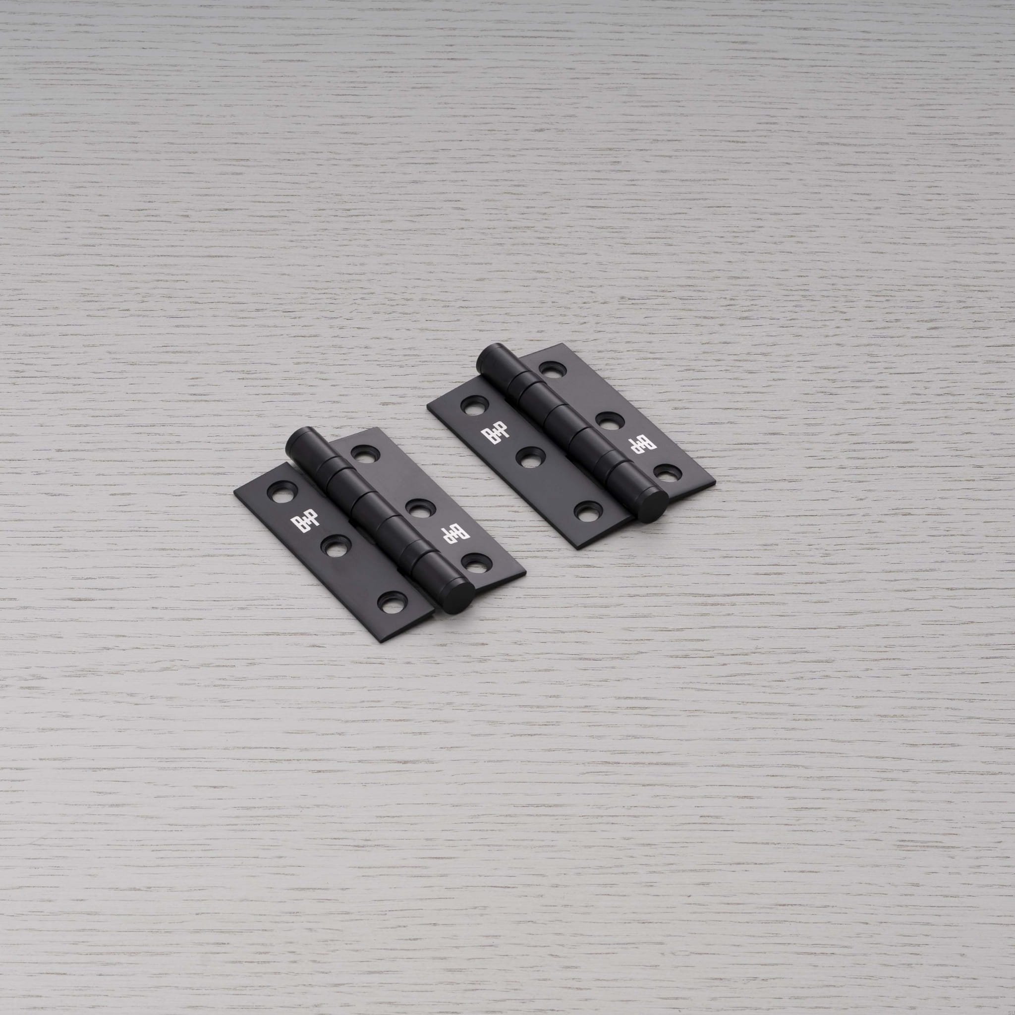 Zawiasy do drzwi Hinge 76 x 51 x 2 mm Welder’s Black (zestaw 2 szt.) – Czarny