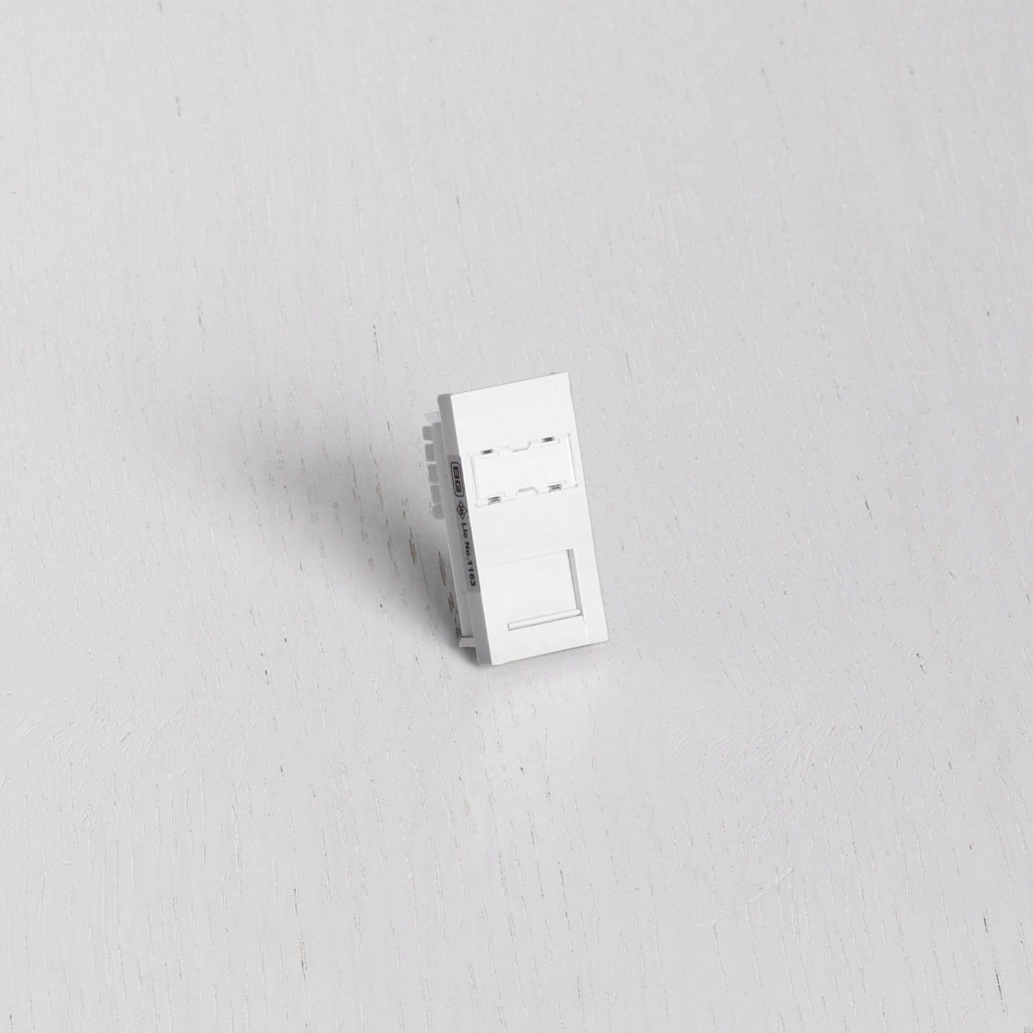 Moduł Gniazda RJ45 CAT6 do Euro Plate Standard Brytyjski – Biały (UK)