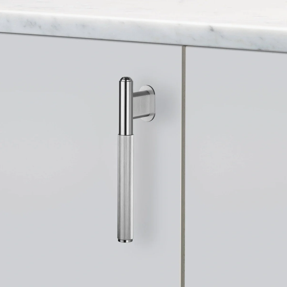 Uchwyt meblowy L-Bar Linear 125 – Srebrny