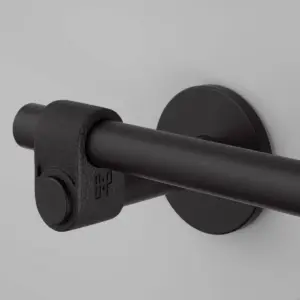Uchwyt na papier toaletowy Cast Welder’s Black – Czarny