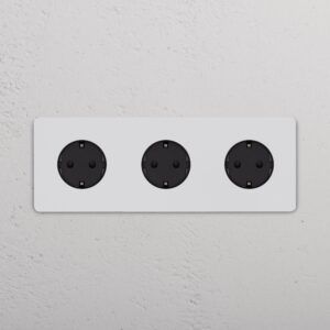 Grove Gniazdo Schuko typu F x 3 w potrójnej ramce – Do malowania, Czarny