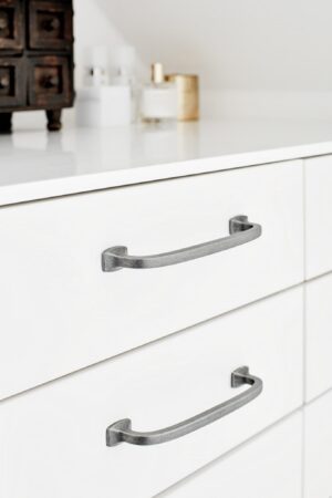 Uchwyt meblowy podłużny Classic 160 Metalowy Szary