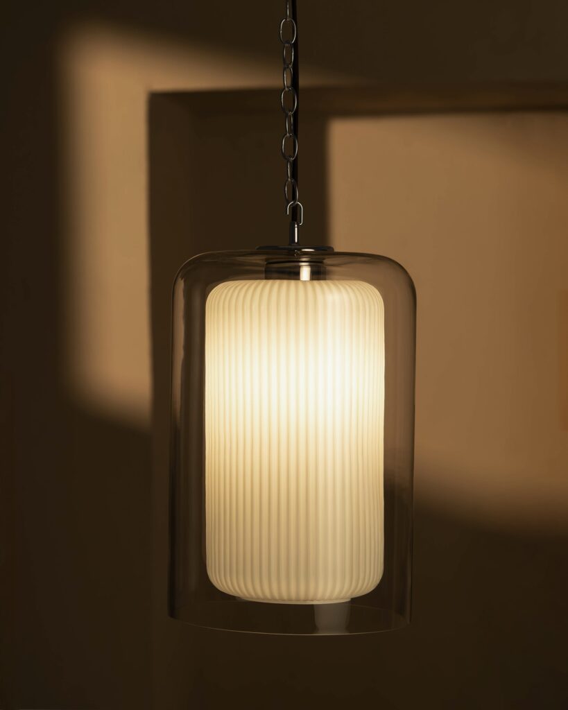 Windsor duża lampa wisząca z opalowym szkłem – Polerowany nikiel