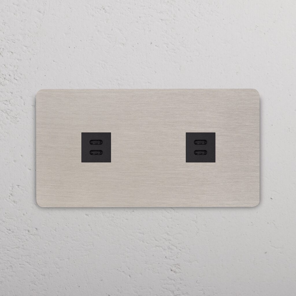 Grove Gniazdo USB-C 30 W x 2 w podwójnej ramce – Satynowy nikiel, Czarny