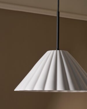 Cotswold średnia lampa wisząca z delikatną porcelaną – Brąz