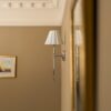 Cotswold kinkiet ścienny z delikatną porcelaną – Polerowany nikiel