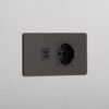 Grove 4-modułowy USB-C 30 W i gniazdo Schuko/Bipasso – Brąz, Czarny