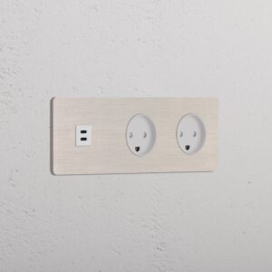 Grove Gniazdo USB-C 30 W i duńskie typu K x 2 w potrójnej ramce – Satynowy nikiel, Biały