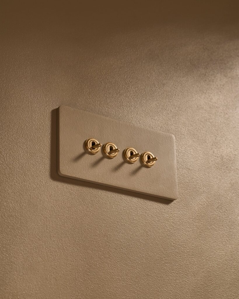 Grove 4-Module 4x Toggle Switch – Paintable Antique Brass