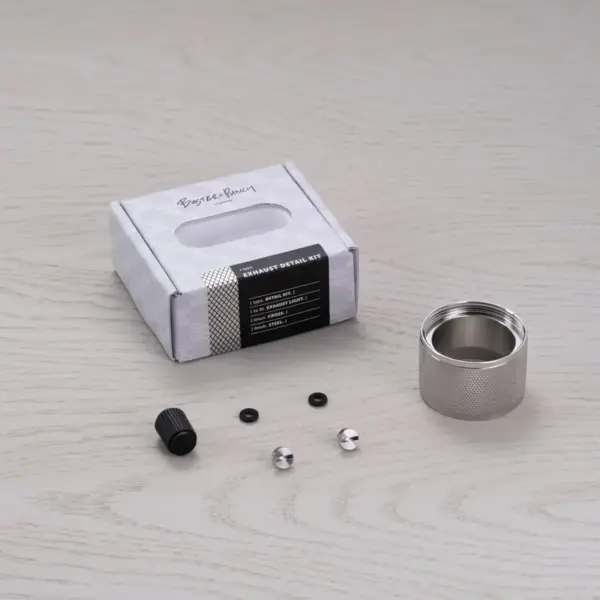 Zestaw dekoracyjny do lampy Exhaust Detail Cross – Srebrny