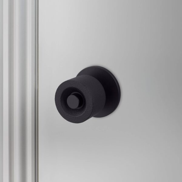 Gałka drzwiowa dwustronna Cast 57 Welder’s Black – Czarny